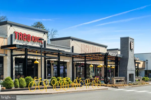 $4,500 | 255 West Falls Station Boulevard, Unit 704, Falls Church, VA 22043