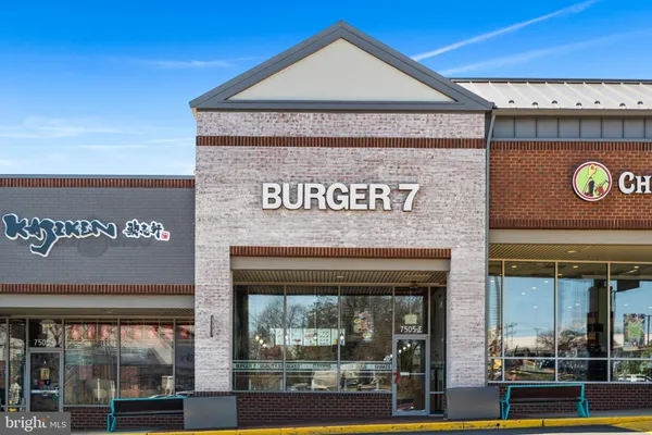 $4,500 | 255 West Falls Station Boulevard, Unit 704, Falls Church, VA 22043