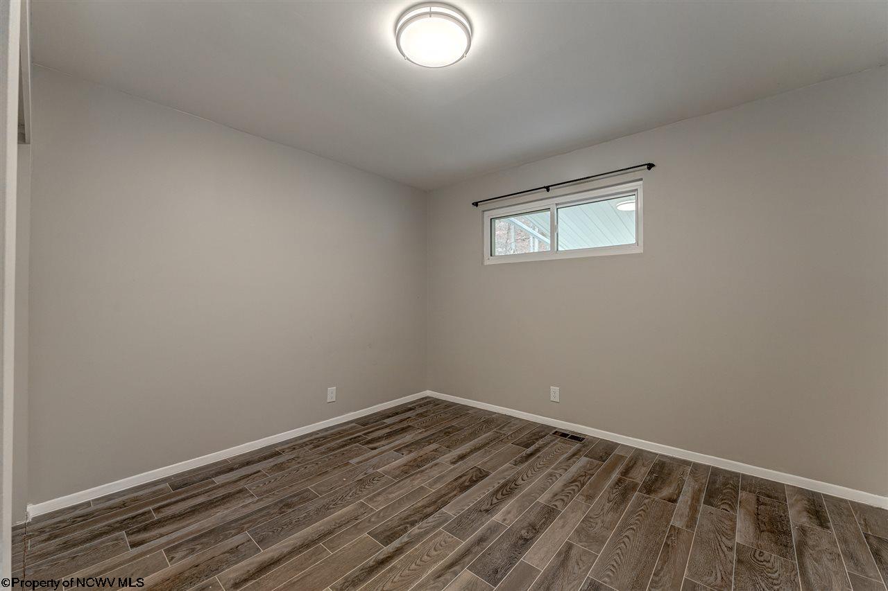1605 Tyrone Road Morgantown, WV 26508 - Photo 12 of 27 Gallery Image 12