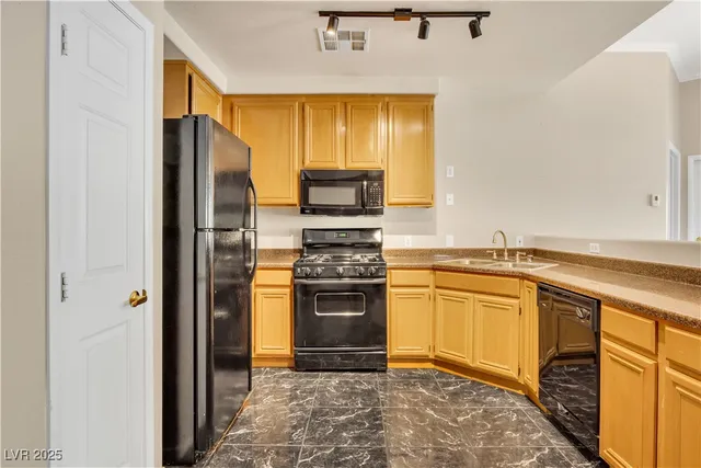 $1,395 | 10245 South Maryland Parkway, Unit 282, Las Vegas, NV 89183