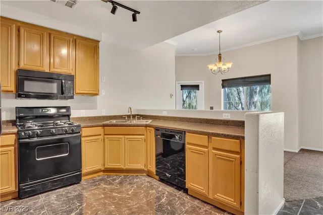 $1,395 | 10245 South Maryland Parkway, Unit 282, Las Vegas, NV 89183