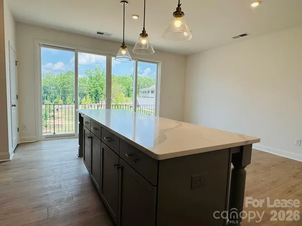 $2,895 | 7044 Westrow Avenue, Charlotte, NC 28278