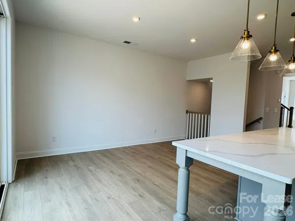 $2,895 | 7044 Westrow Avenue, Charlotte, NC 28278