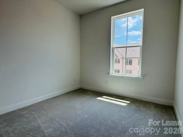 $2,895 | 7044 Westrow Avenue, Charlotte, NC 28278