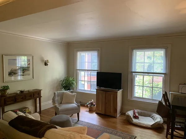 $3,500 | 45 Pinckney Street, Unit 3, Boston, MA 02114
