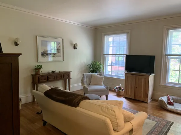 $3,500 | 45 Pinckney Street, Unit 3, Boston, MA 02114