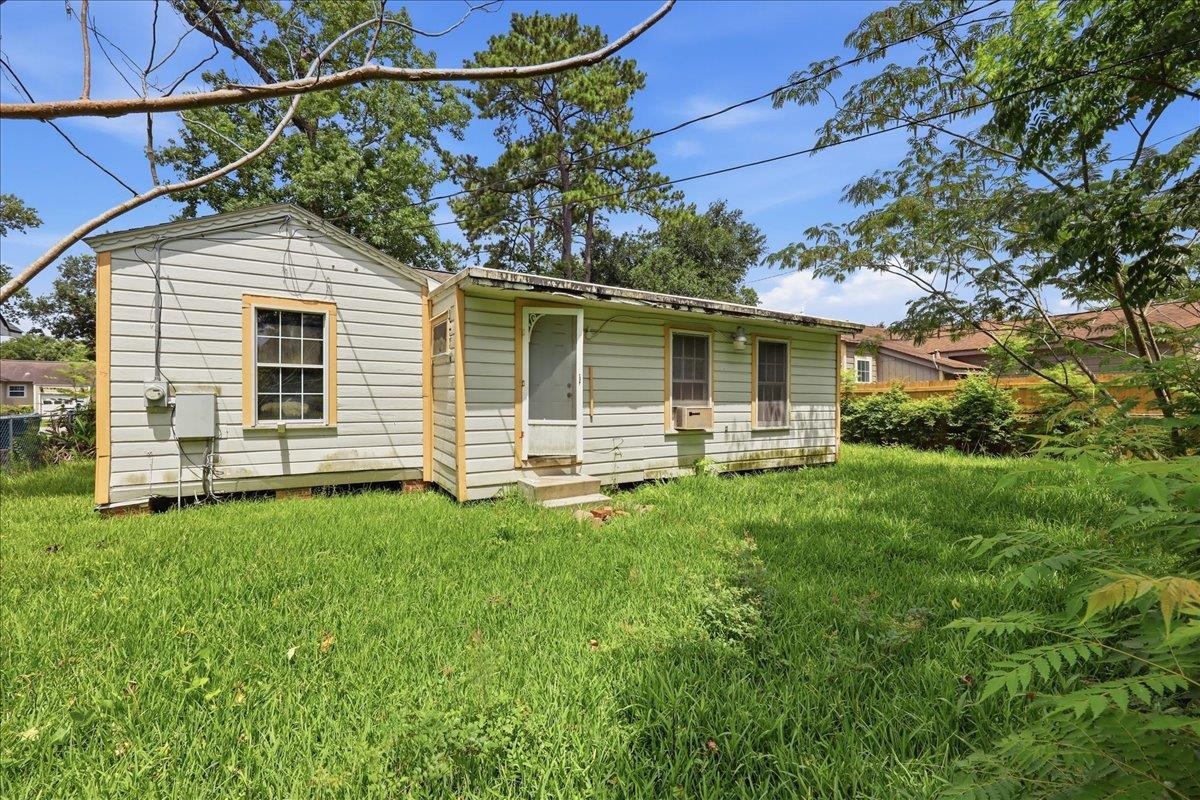 550 24th Street Beaumont, TX 77706 - Photo 18 of 19