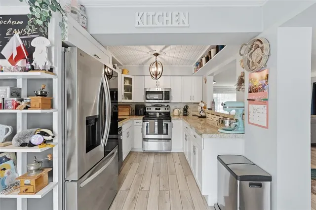 $525,000 | 807 West Ocean Avenue, Lantana, FL 33462