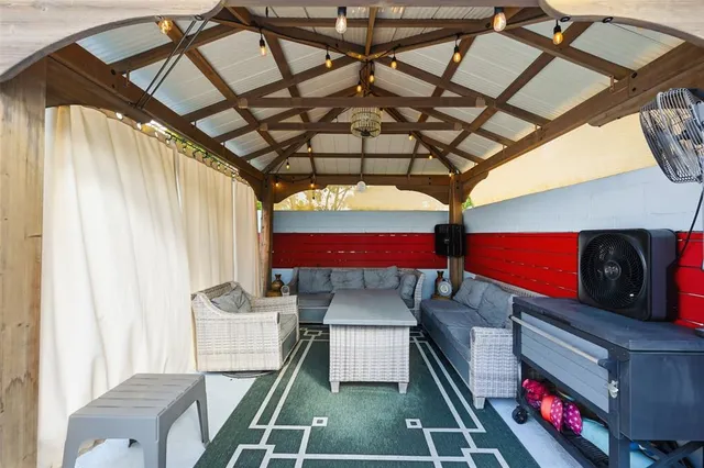 $525,000 | 807 West Ocean Avenue, Lantana, FL 33462