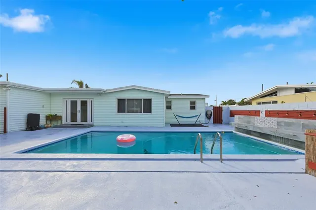 $525,000 | 807 West Ocean Avenue, Lantana, FL 33462