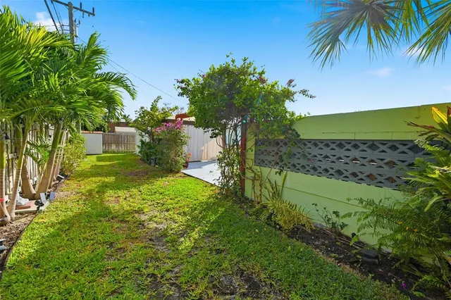 $525,000 | 807 West Ocean Avenue, Lantana, FL 33462