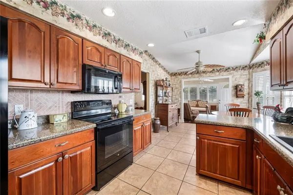 $309,900 | 3535 Saddlebrook Way, Lakeland, FL 33810