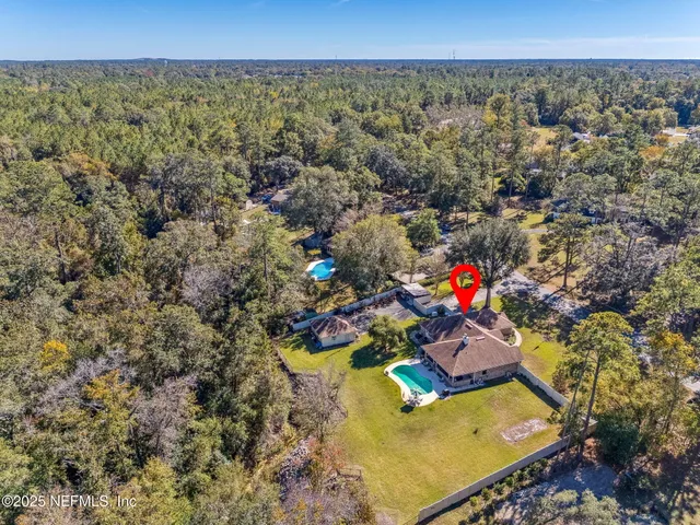 a view of a outdoor space