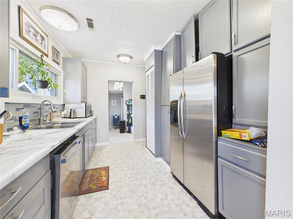 2203 Barron Road Poplar Bluff, MO 63901 - Photo 11 of 27