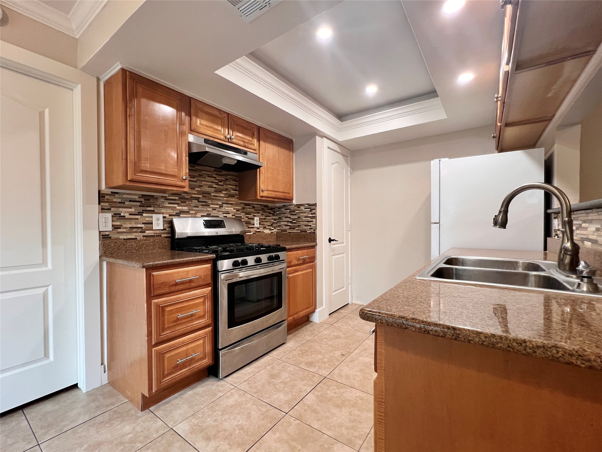 605 Luther Drive, Unit B Georgetown, TX 78628 - Photo 6 of 13