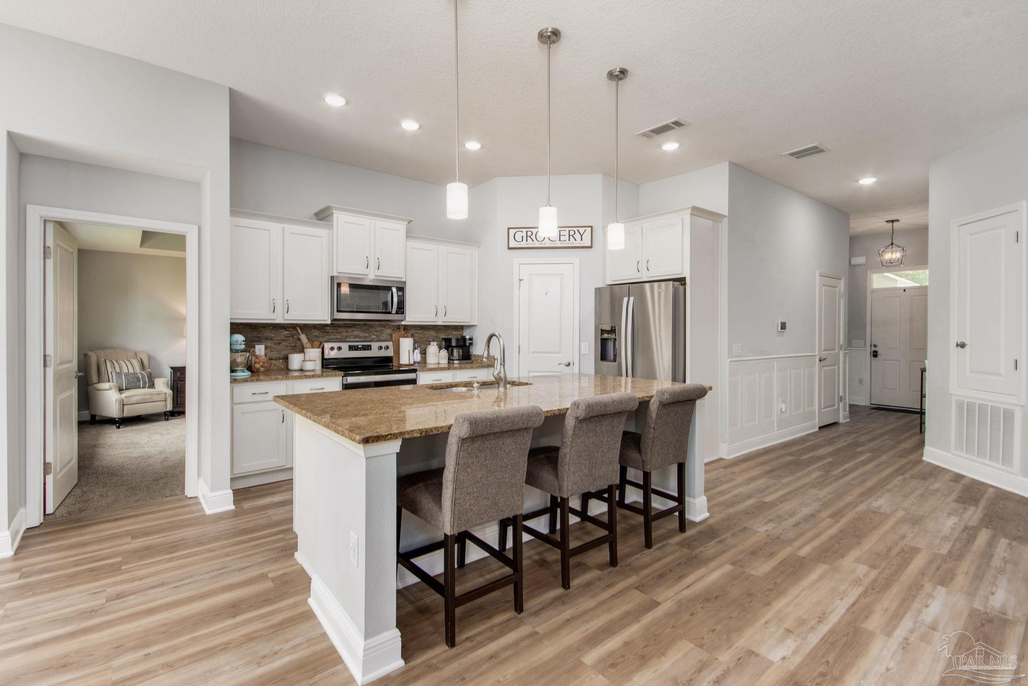 8736 Daryl Drive Milton, FL 32583 - Photo 13 of 41