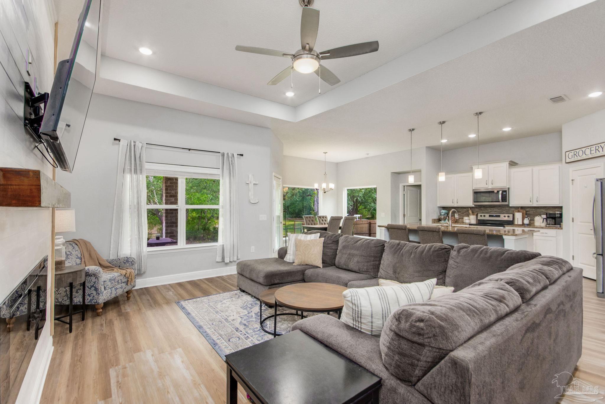 8736 Daryl Drive Milton, FL 32583 - Photo 10 of 41