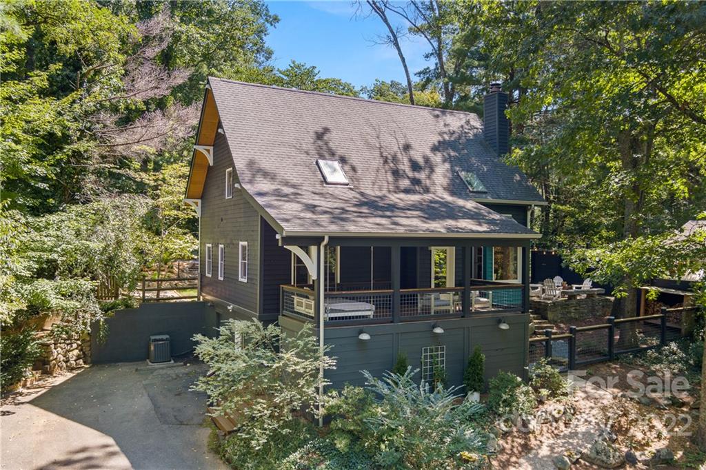 7 Maplewood Road Asheville, NC 28804 - Photo 1 of 46 Gallery Image 1