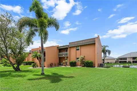 $213,750 | 1355 Rock Dove Court, Unit 12, Punta Gorda, FL 33950