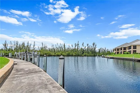 $213,750 | 1355 Rock Dove Court, Unit 12, Punta Gorda, FL 33950