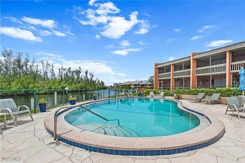 $213,750 | 1355 Rock Dove Court, Unit 12, Punta Gorda, FL 33950