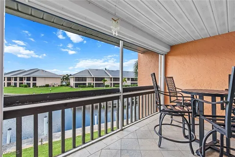$213,750 | 1355 Rock Dove Court, Unit 12, Punta Gorda, FL 33950
