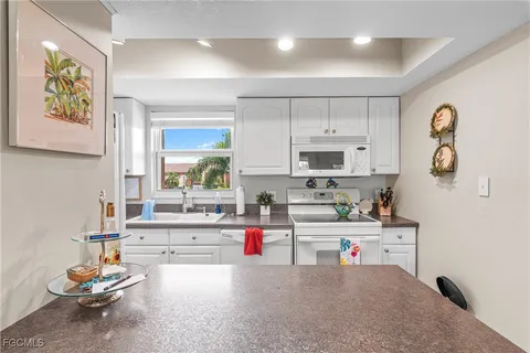$213,750 | 1355 Rock Dove Court, Unit 12, Punta Gorda, FL 33950