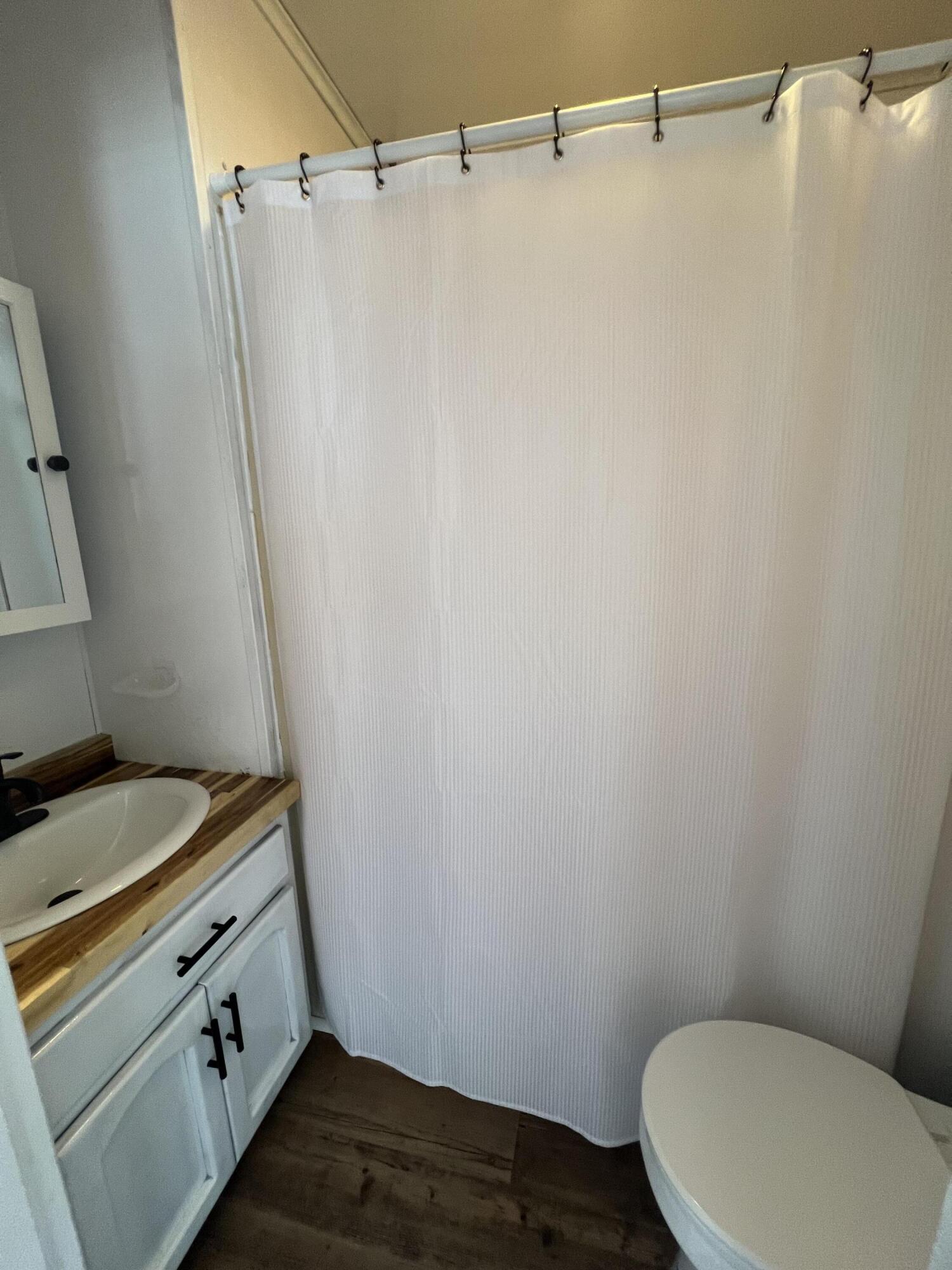 705 Southeast Pelman Street Dalton, GA 30721 - Photo 9 of 13 IMG_9519