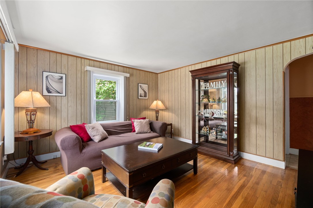 109 Holmes Road Warwick, RI 02888 - Photo 14 of 22 Gallery Image 14