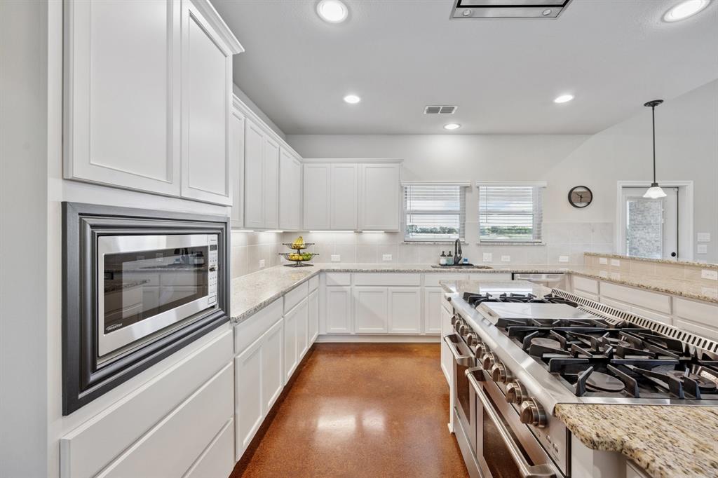 2435 Cobler Road Collinsville, TX 76233 - Photo 13 of 40