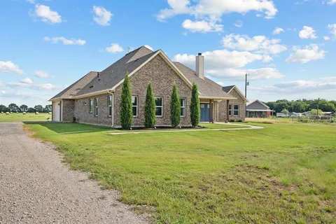 $925,000 | 2435 Cobler Road, Collinsville, TX 76233