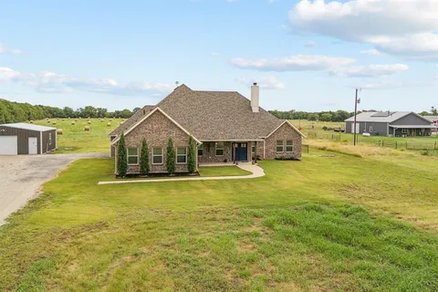 $925,000 | 2435 Cobler Road, Collinsville, TX 76233