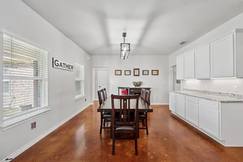 $925,000 | 2435 Cobler Road, Collinsville, TX 76233