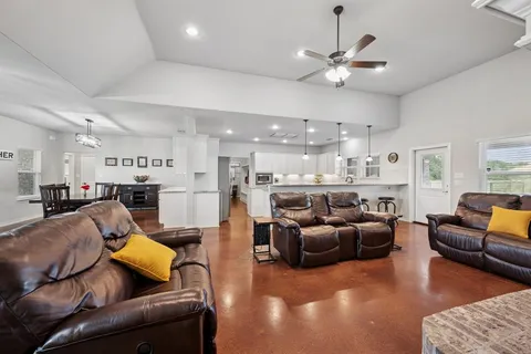$925,000 | 2435 Cobler Road, Collinsville, TX 76233