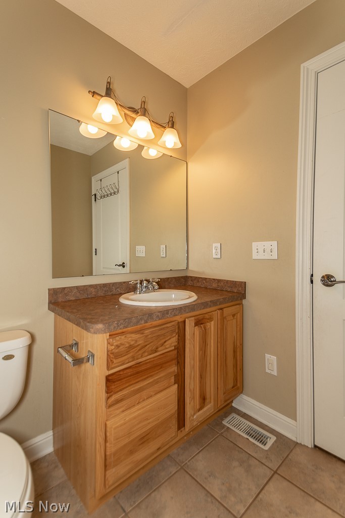 11530 Riding Trail Painesville, OH 44077 - Photo 20 of 34