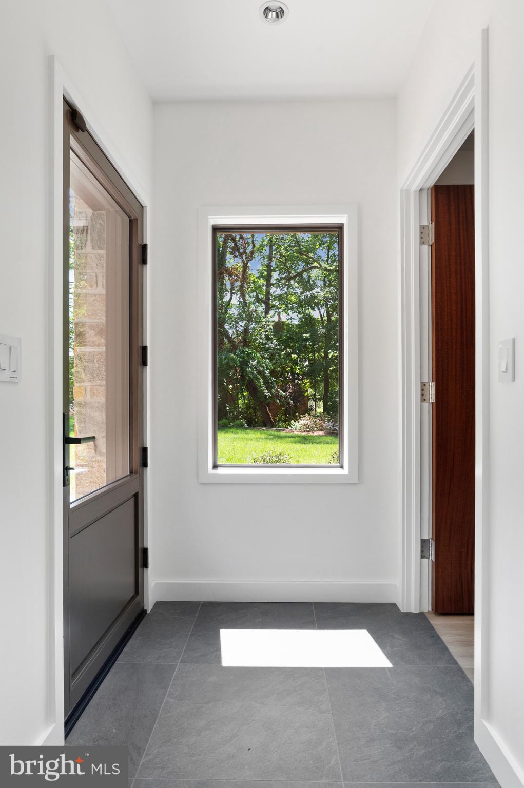 2920 Albemarle Street Northwest Washington, DC 20008 - Photo 52 of 54