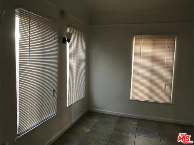 $2,289 | 246 North Alvarado Street, Los Angeles, CA 90026