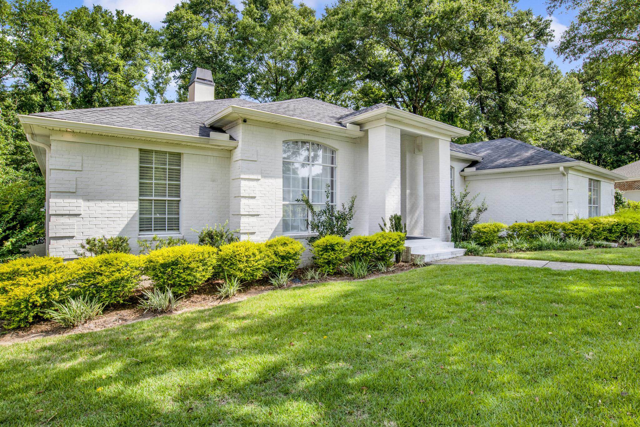 8867 North Court Daphne, AL 36527 - Photo 3 of 35