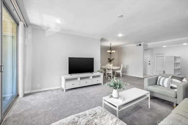 $775,000 | 289 South Barrington Avenue, Unit A203, Los Angeles, CA 90049