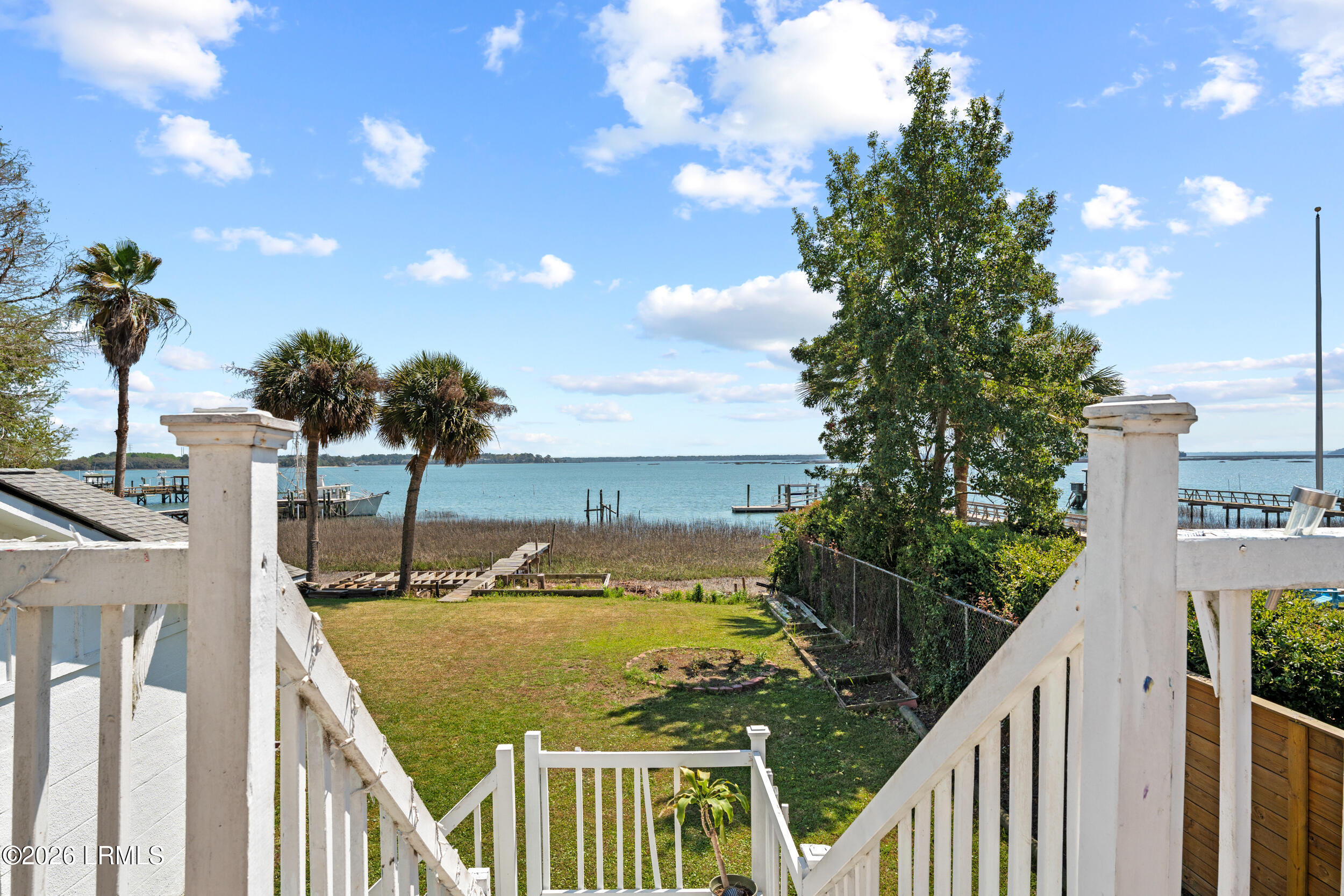 11 State Rd S-7-240 Bluffton, SC 29910 - Photo 30 of 35 11 big oak street-31