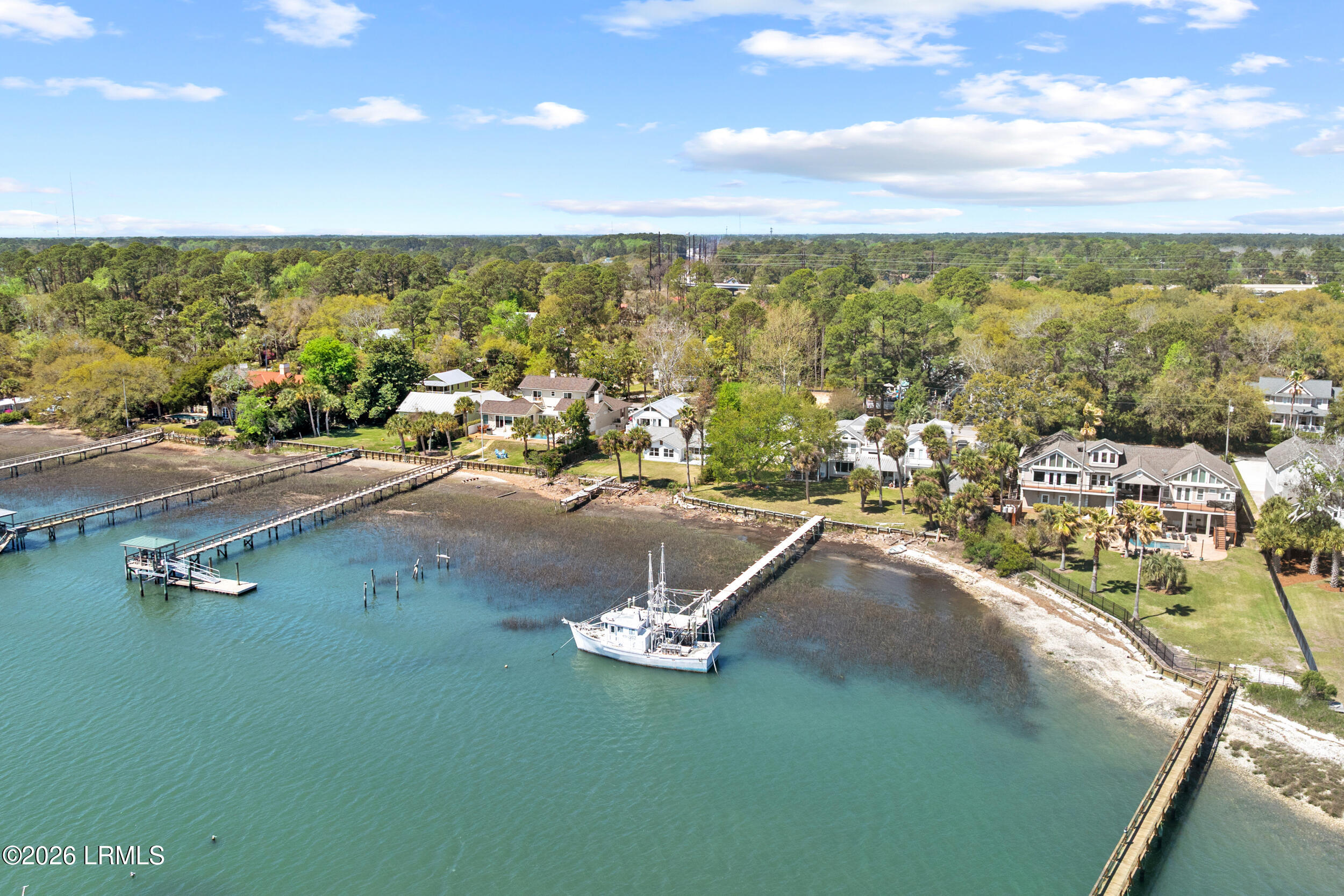 11 State Rd S-7-240 Bluffton, SC 29910 - Photo 3 of 35 11 big oak street-3