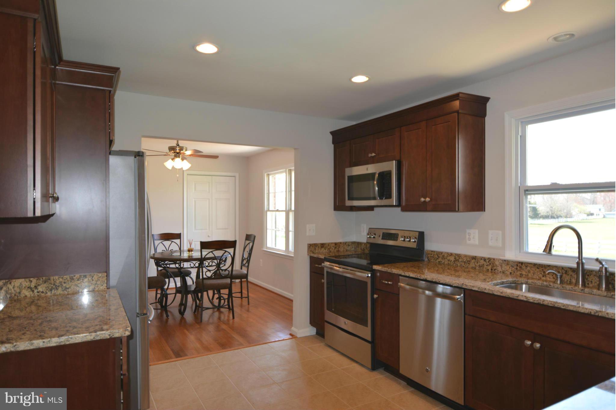 4114 Rectortown Road Marshall, VA 20115 - Photo 3 of 19 Kitchen