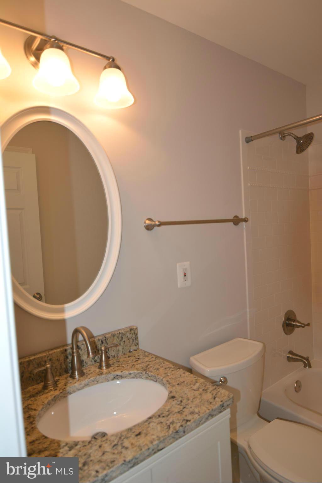4114 Rectortown Road Marshall, VA 20115 - Photo 10 of 19 Bath #2