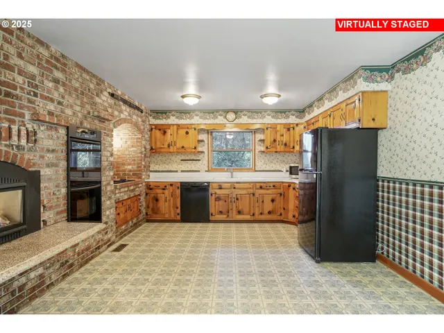 $699,999 | 18649 Old River Drive, West Linn, OR 97068