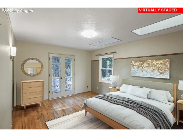 $699,999 | 18649 Old River Drive, West Linn, OR 97068