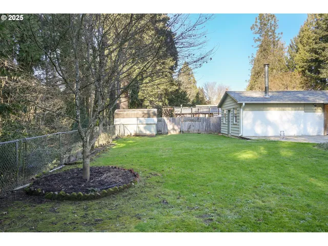 $699,999 | 18649 Old River Drive, West Linn, OR 97068