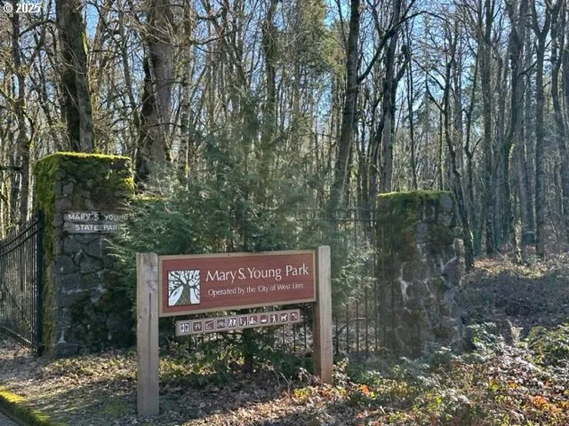 $699,999 | 18649 Old River Drive, West Linn, OR 97068