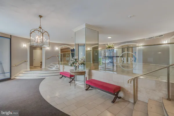 $3,700 | 8340 Greensboro Drive, Unit 512, McLean, VA 22102