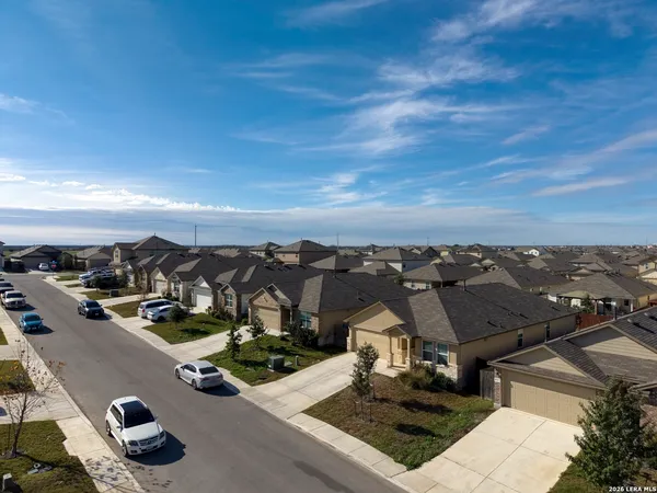 $2,200 | 6827 Kingsley Edge, San Antonio, TX 78252