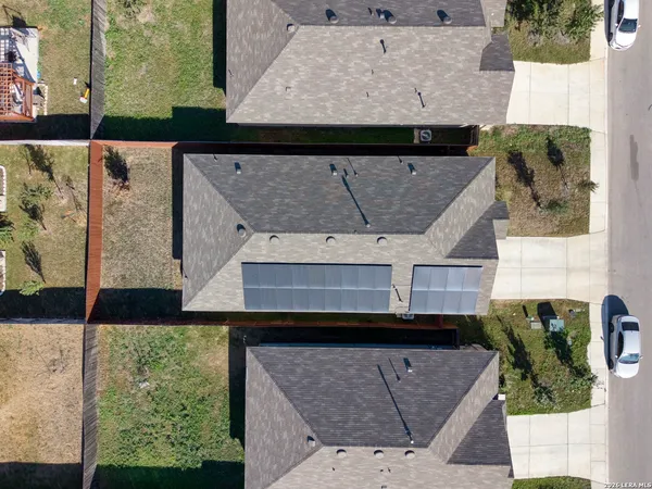 $2,200 | 6827 Kingsley Edge, San Antonio, TX 78252